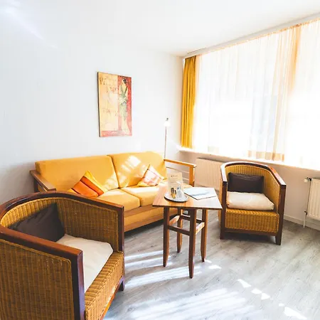 Zur Alten Inselkirche Apartament *
